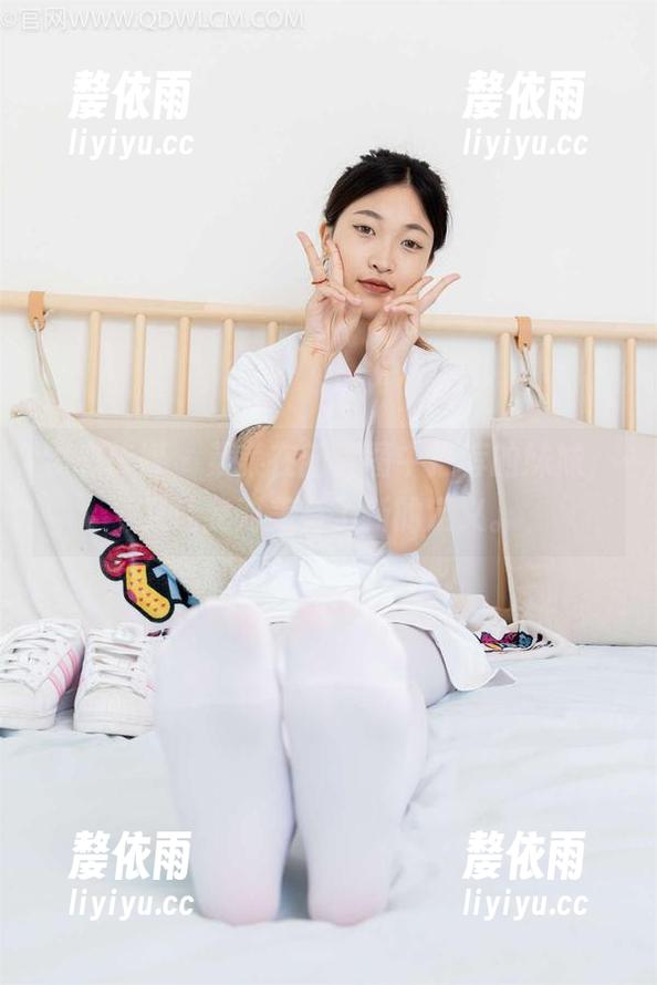 物恋传媒 - 菜菜在新美图中推荐的妹妹，又让我对美有了新的定义。