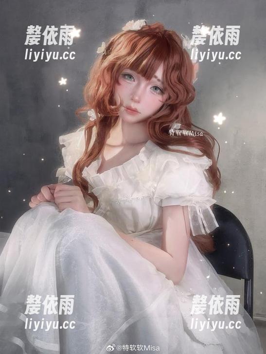 特软儿Sona 试想一下,特软儿Sona化身女王,全套下载了,还能给你带来啥奇特体验?