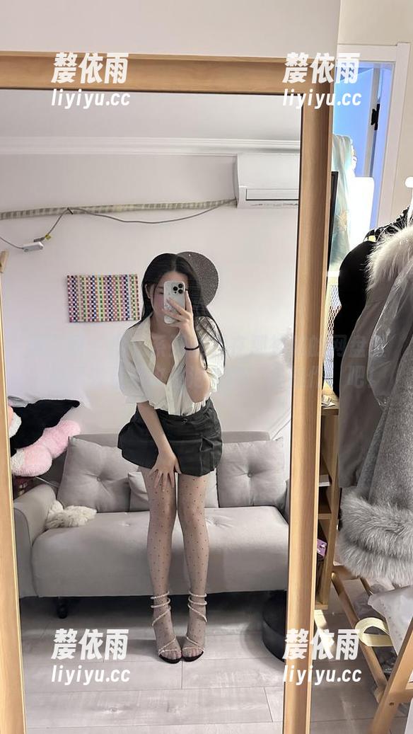 玫桃泡芙 微密圈 - 内衣系列就藏在那神秘的网盘里,赶紧去查看玫桃泡芙的‘骚操作’吧!