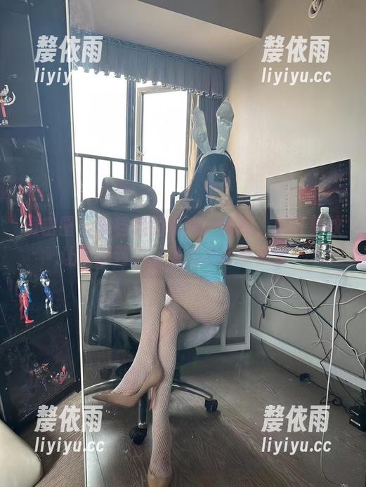 微密圈 - 琳铛铛的私房，好吧，粉红豹纹让我想到了一场路边的小派对！