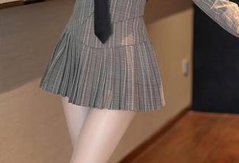秀人网 – 看奈汐酱nice的婚纱写真全套，心里感慨，婚纱也太会说话了吧