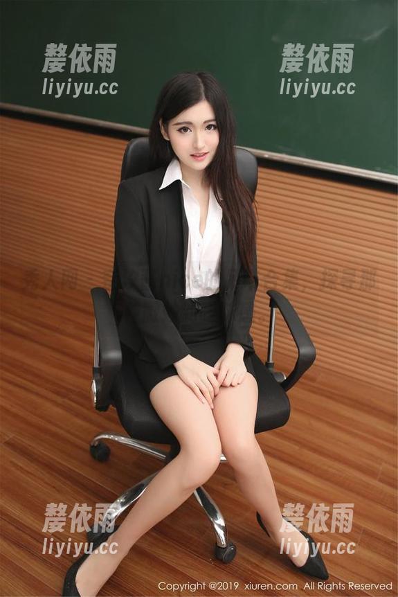 秀人网-奈汐酱nice 秀人网 - 奈汐酱nice的吊带合集,探寻那种微妙的暧昧感。