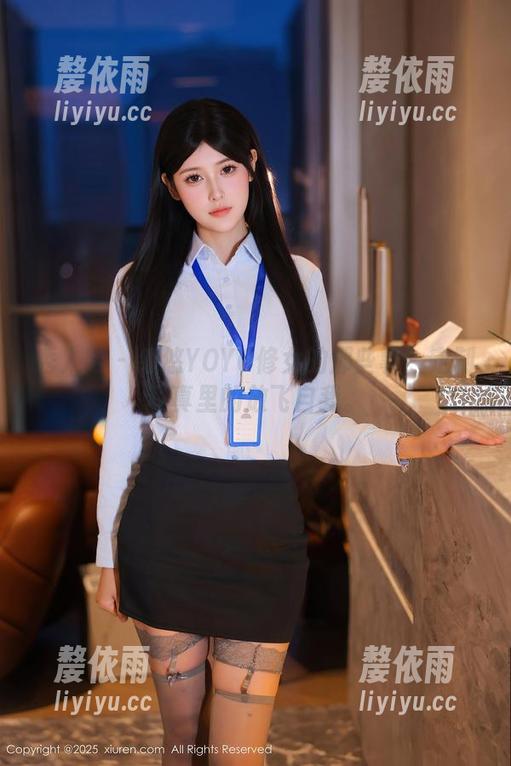 秀人网-悠悠YOYO 秀人网 - 悠悠YOYO修女的那些事:定制写真里的放飞自我。
