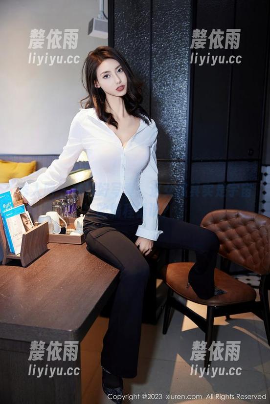 秀人网-林好好 秀人网 - 林好好写真:这女孩其实是宇宙的编程错误?