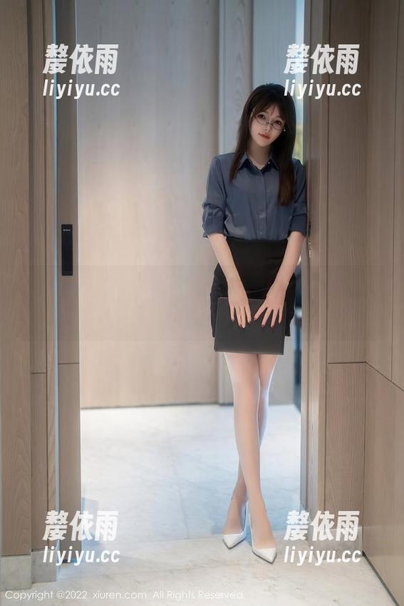 秀人网 - 林杉杉的照片资源分享：女仆还是女神？大家自行判断