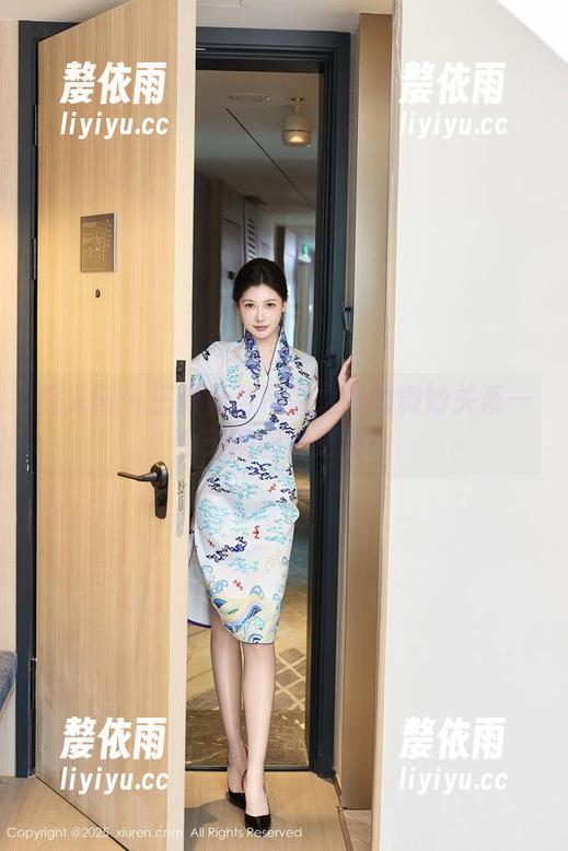 秀人网 - 王曼柔与吊带之间的微妙关系—今天的图片更新！