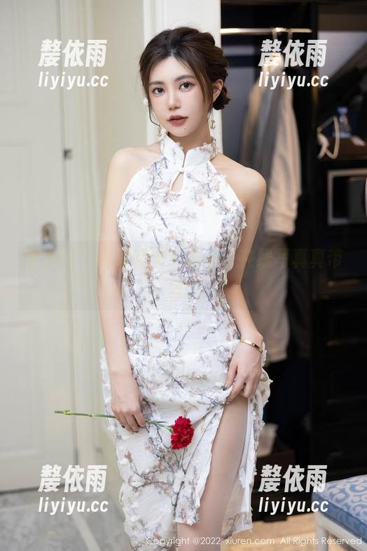 秀人网-美七 秀人网 - 短裙在美七身上,在线写真真带劲。