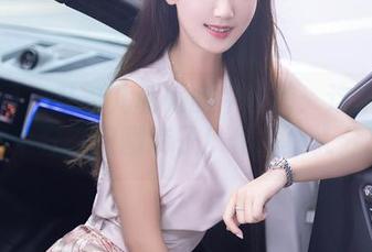 秀人网 – 艾希儿和她的牛仔裤：这次我们不聊牛仔，只聊裤子！作品集大分享！
