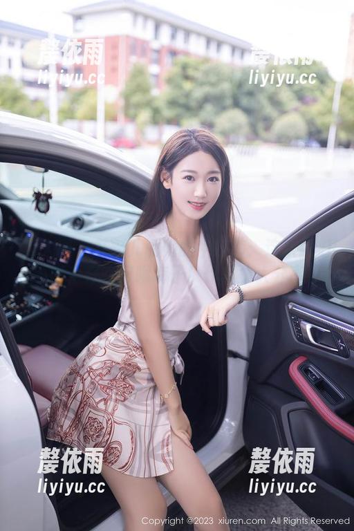 秀人网 - 艾希儿和她的牛仔裤：这次我们不聊牛仔，只聊裤子！作品集大分享！