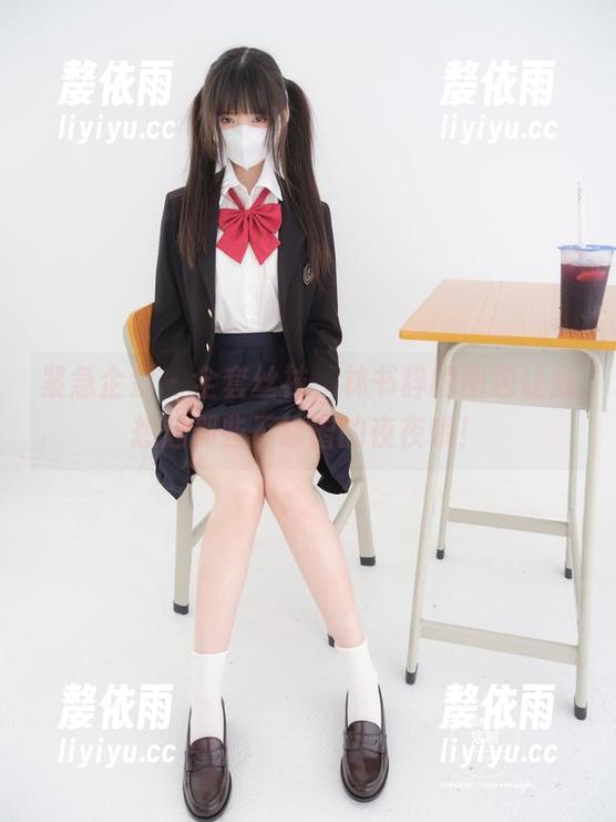 紧急企划 - 全套丝袜，林书辞的图包让我想起那些不靠谱的夜夜哦！