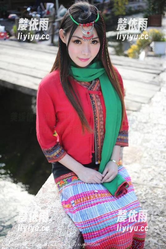 美媛馆-许诺Sabrina 美媛馆 - 谁说白裙只能在春天?许诺Sabrina的最新图片站出来质疑你