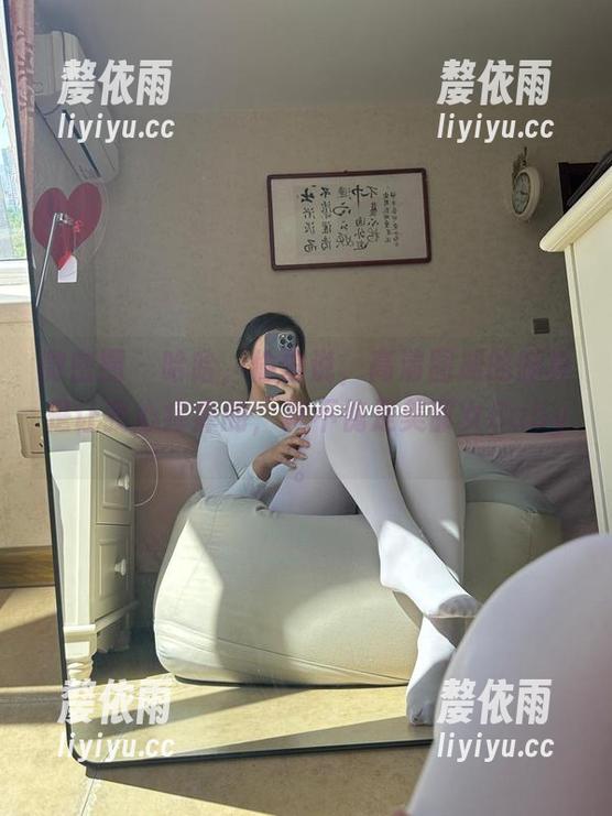 微密圈 - 哈哈，偷偷说，高清图册的腿真是让我心痒痒的，真不愧是美邵女Baby。