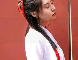 蜜桃社 – 王婉悠Queen的新作品集，让比基尼又一次升级了！