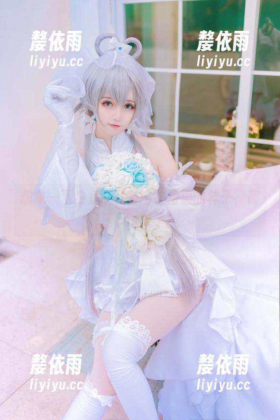 金鱼yui 想象一下金鱼yui在连衣裙里的样子,高清cos来了!