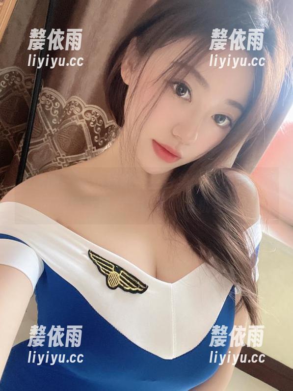 雪怡妹纸 微密圈 - 雪怡妹纸镂空合集:这么空,能不能给我留点“填补”的机会啊?
