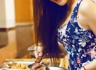 青豆客 – 施忆佳Kitty酱的资源实在不错，今天的‘女孩’又走在时髦的边缘呢。