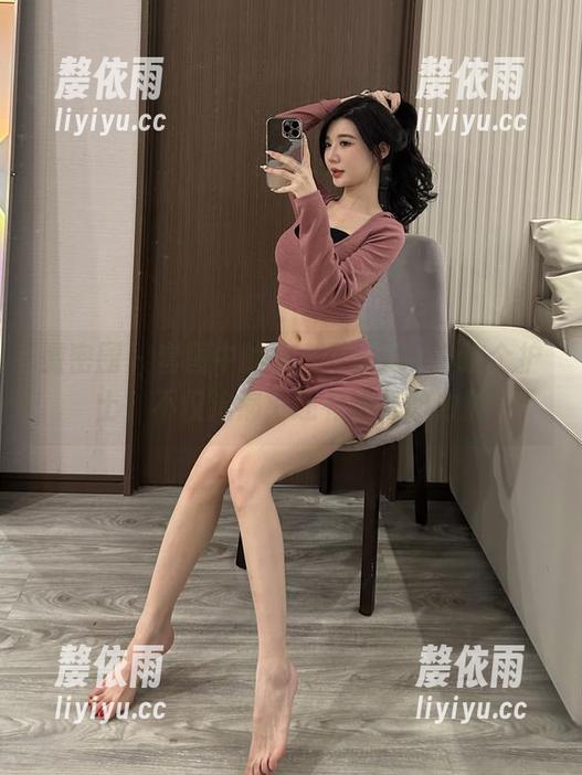 黎允熙baby 微密圈 - 套图中的黎允熙baby:这个护士,不仅治病,还有治心的力量
